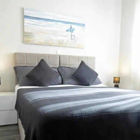 アパート Rooftop トロギール